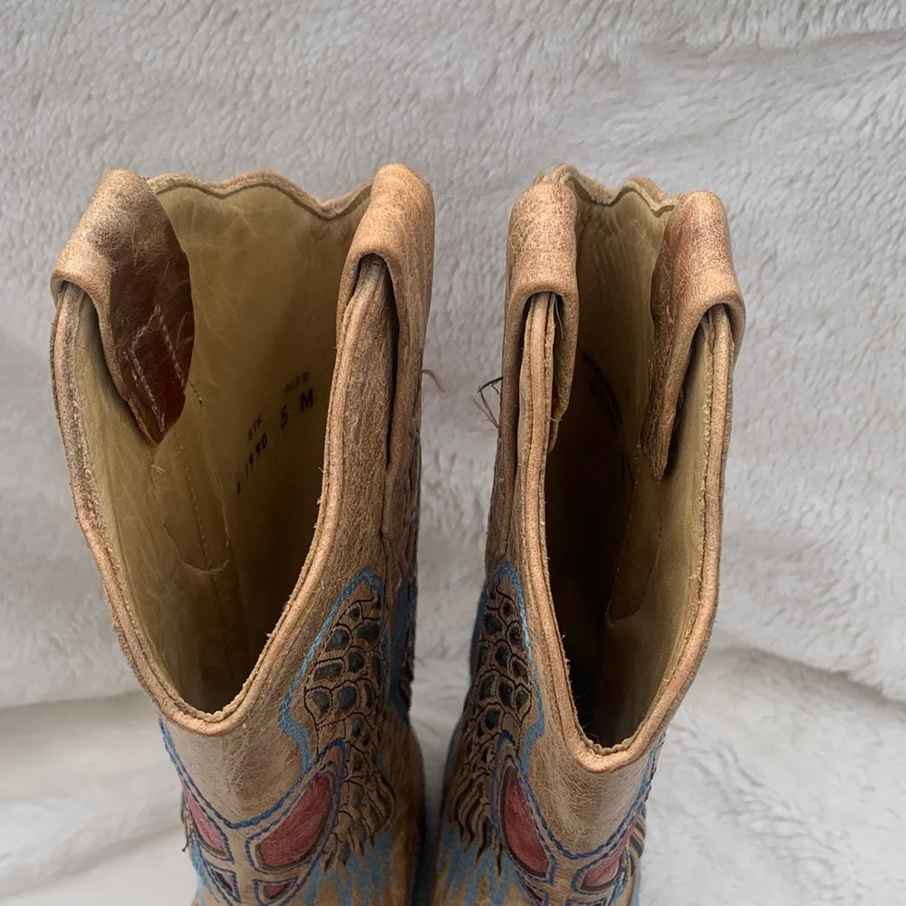 Women's Tan and Red Western Heeled Boots - Picture 10 of 10